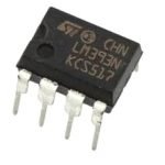 LM393 IC